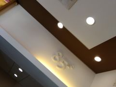 -85度C(生甜甜圈研究工坊·上海松江人民北路店)