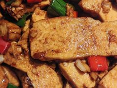 -爱碗亭·鲜炒湖南菜(壹城中心店)