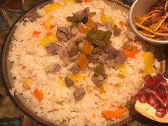 金桃手抓饭-丝路金桃·新疆菜(徐汇店)