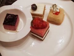 -浦东绿地铂骊酒店-POYA西餐厅(绿地东海岸国际广场店)