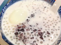 椰汁紫米西米露-黄师奶甜品店