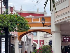 -佛罗伦萨小镇广佛名品奥特莱斯(疏港路店)