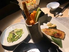 -穹六人间 people 6(岳阳路店)