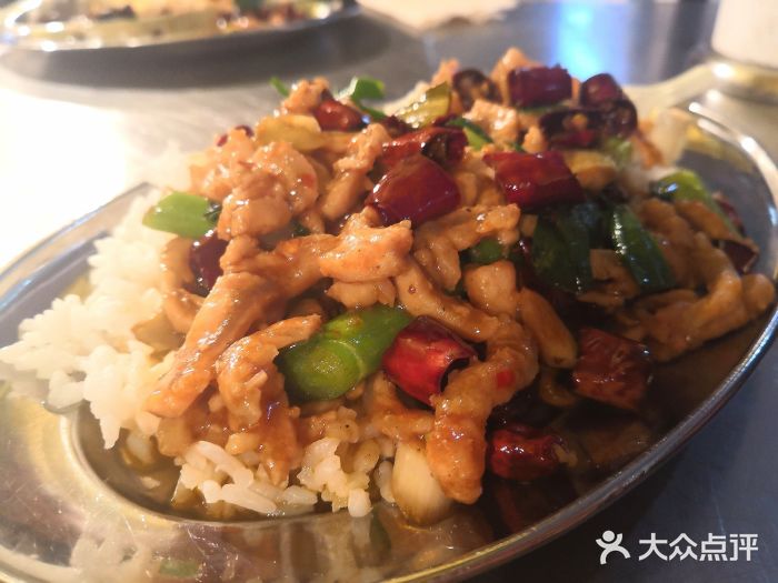 夜夜香特色板筋盖饭图片