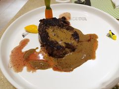 -亮马河饭店翠雅咖啡厅