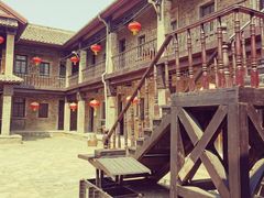 -清风小镇闯关东影视基地