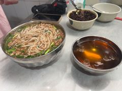 -正宗杨记普洱酸醋米线(总店)
