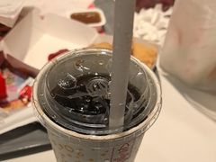 -麦当劳(上海虹桥站30B检票口楼上)