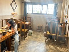 -东来菜馆•手抓海鲜家常菜•海鲜锅贴