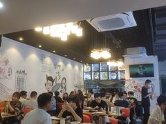 大堂-柳叶刀烧烤(北大清华店)