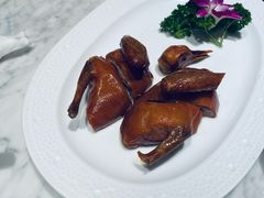 脆皮乳鸽-荣兴酒家(徐家汇店)