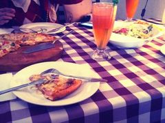 百好乐比萨，沙拉，胡萝卜苹果汁-百好乐宠物友好餐厅(朝外大街店)