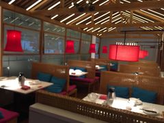 大堂-北院·果木烤鸭·25年东北菜(创意产业园店)