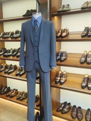 -优刻西服西装定制(金轮国际广场店)