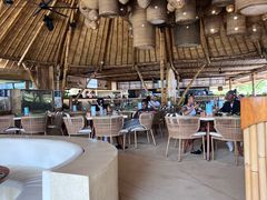 -FINNS Beach Club