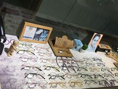 -Trend1881视光·蔡司视觉(领展广场店)