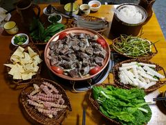 -阿婆情腊排骨火锅(金虹路店)