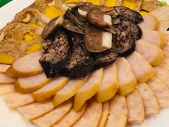 -闯关东东北农家菜(崂山石老人店)
