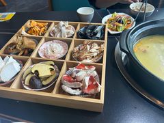 -野菌皇海景野生菌火锅(滨海大道店)