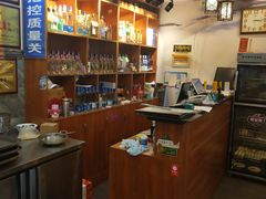 大堂-华盛园卷子王农家菜水库鱼