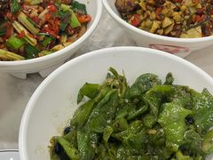 -红色湘菜馆(春风店)