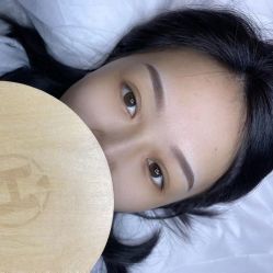 -花岐款式专研健康美甲沙龙