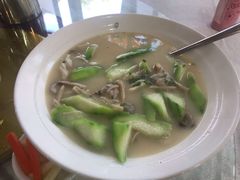 胜瓜杂菇拼双丸-顺德美食坊(南沙分店)