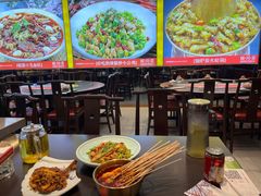 -川流不息·地道川菜·小龙虾(松东路店)