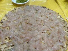 -官塘陈记鱼生·潮汕砂锅粥·牛肉火锅(潮枫路总店)