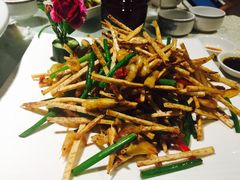 韭菜芋丝炒河虾-百里鲜·闽南家宴·福建菜