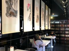 -钟书阁(松江泰晤士小镇店)