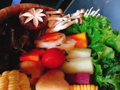 -湊湊火锅·茶憩(新中关购物中心店)