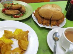 猪扒包-胜利茶餐室