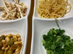 -怪噜范·老贵阳街头名小吃(数博万达店)