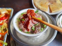 -乐山食古香跷脚牛肉