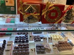面包甜点陈列柜-GODIVA(王府井apm店)
