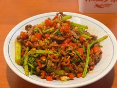 小炒黄牛肉-湘里乡亲甲王二老店