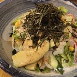 孤寒对影酒贪杯，如痴如醉如日料