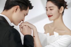 -蒙太奇婚纱摄影(万达店)