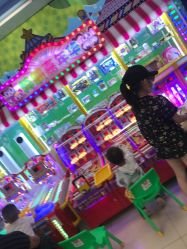 -莫莉幻想儿童乐园(武汉金银潭永旺店)