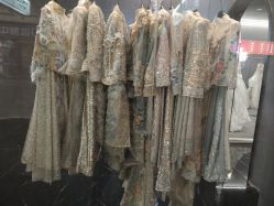 -喜爱高定婚纱摄影