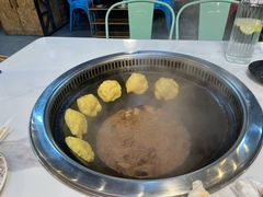 -哈尔滨烧烤·山河村铁锅炖(交大店)