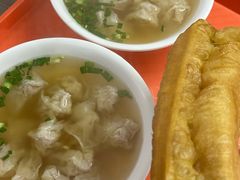 -张阿三馄饨店
