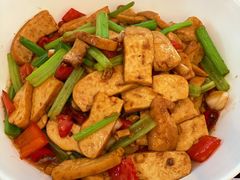 脆皮莴笋炒腊肉-渔芙南(三里屯店)