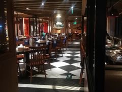 大堂-江边城外烤全鱼(方庄时代购物中心店)