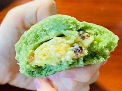 抹茶奶酥欧包-瑞幸咖啡(经四路万达写字楼店)