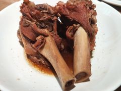 金牌酱棒骨-上关雪東北菜(中房金谊店)