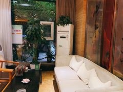 -金色印象·4K影院式足体养生(杨家坪西郊店)