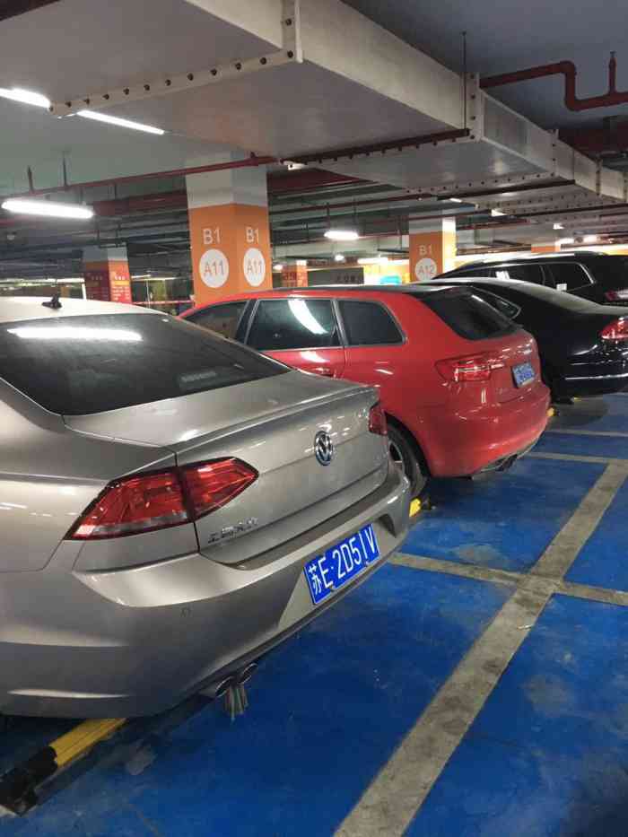 家乐福停车场(福星店)-"小区车位紧张,朋友推荐停家乐福地下车库,.