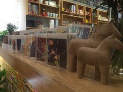 -猫的天空之城概念书店(印象城购物中心店)